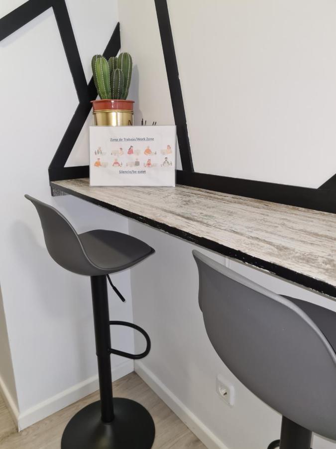 Hostel M-A Rooms Mate Madrid Ngoại thất bức ảnh